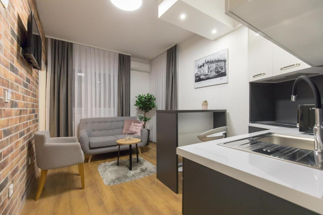 Apartmani I Sobe Pejacevic Eszék Kültér fotó