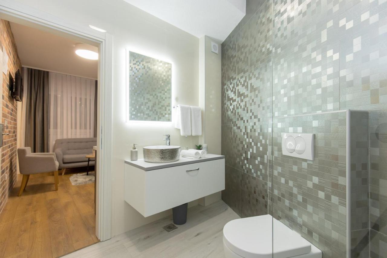 Apartmani I Sobe Pejacevic Eszék Kültér fotó