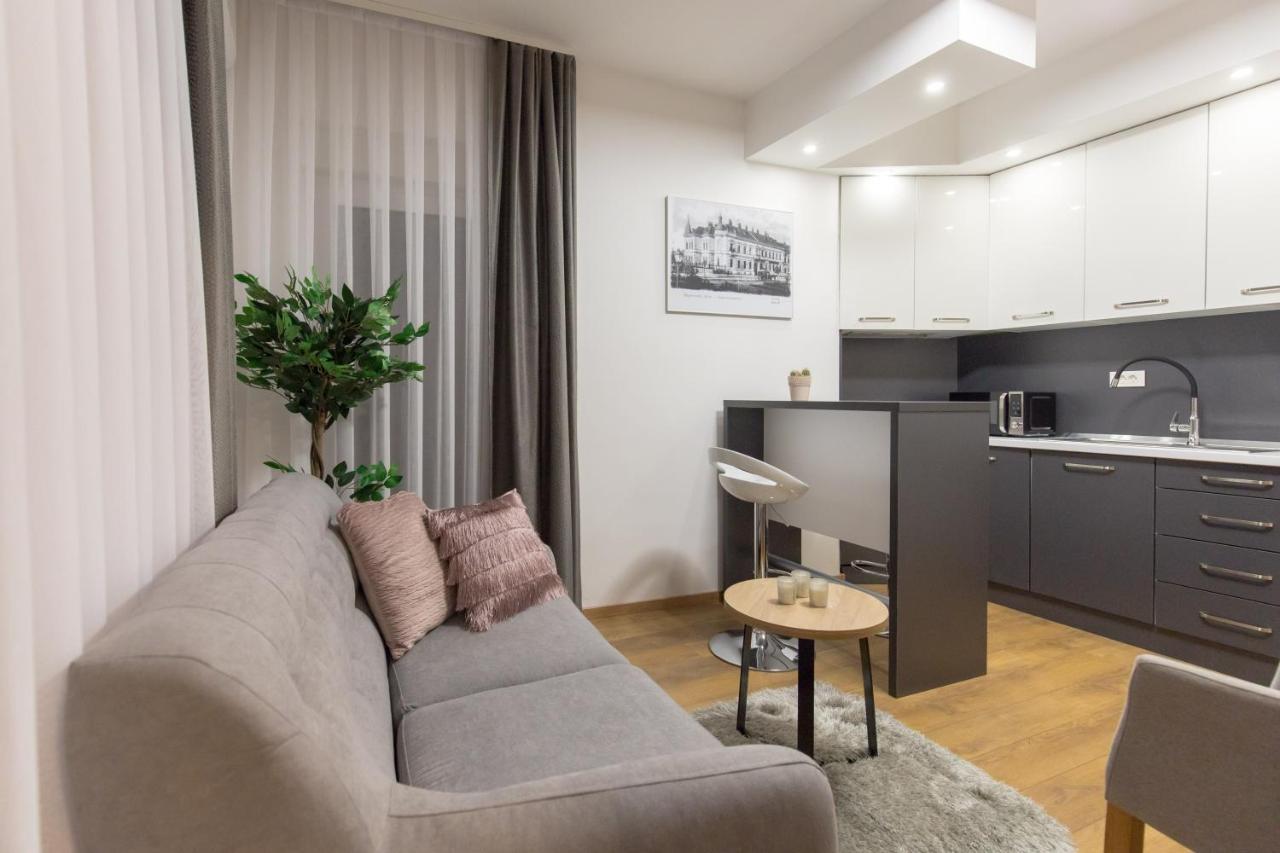 Apartmani I Sobe Pejacevic Eszék Kültér fotó