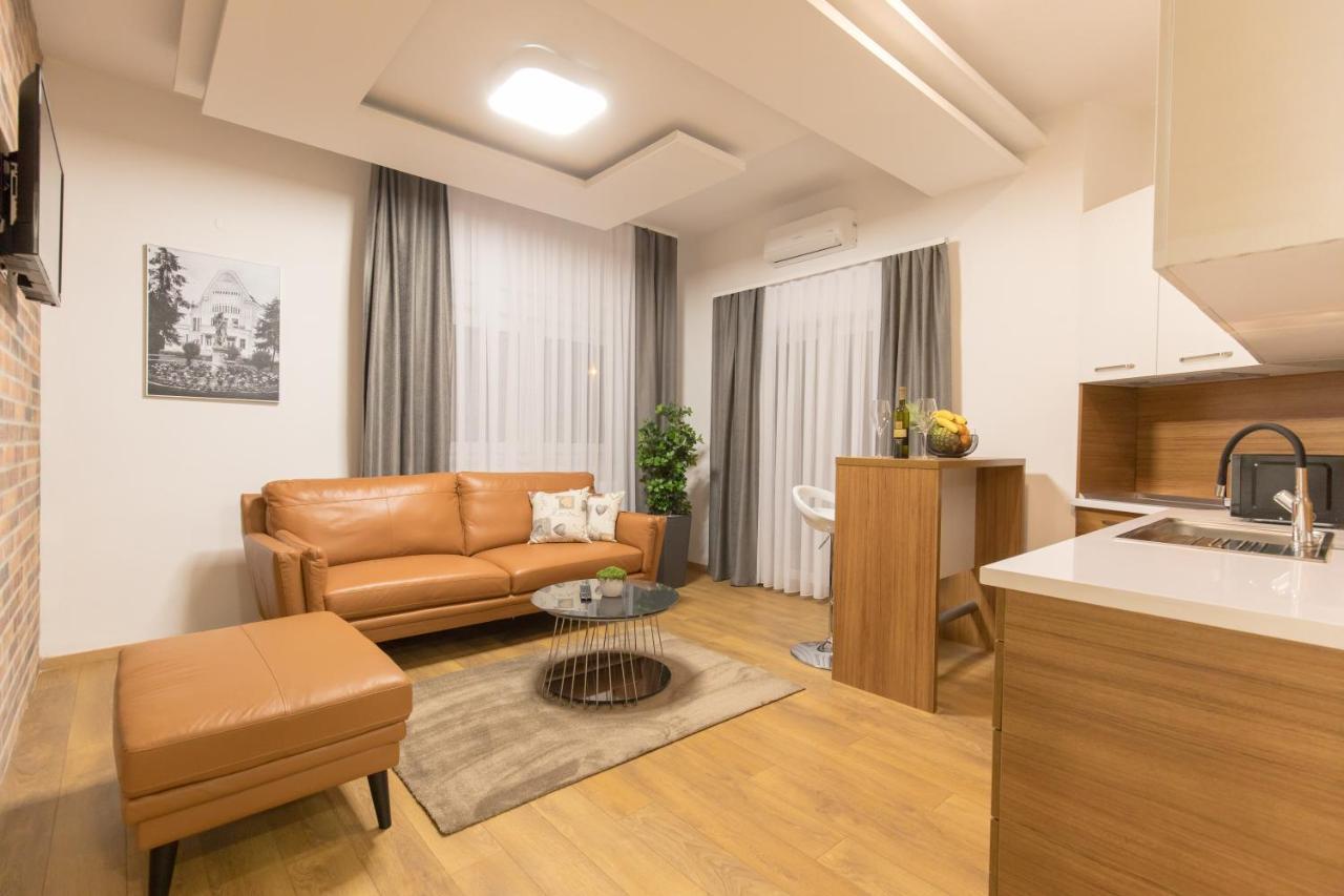 Apartmani I Sobe Pejacevic Eszék Kültér fotó